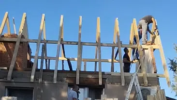 Prikaz izrade drvene krovne konstrukcije | Video