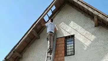 Prikaz radova na zameni oštećenog crepa | Video